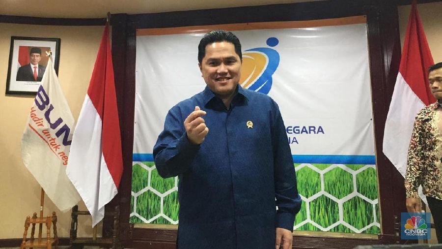 Menteri Badan Usaha Milik Negara (BUMN), Erick Thohir, buka suara perihal penghentian sementara proyek kereta cepat Jakarta-Bandung.