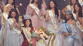Perempuan yang akrab disapa Carla Yules ini mengalahkan finalis asal Bangka Belitung, Chritella Fenisianti dan asal Nusa Tenggara Timur, Nadio Riwo Kaho, sebagai runner-up. (ANTARA FOTO/M Risyal Hidayat/aww)