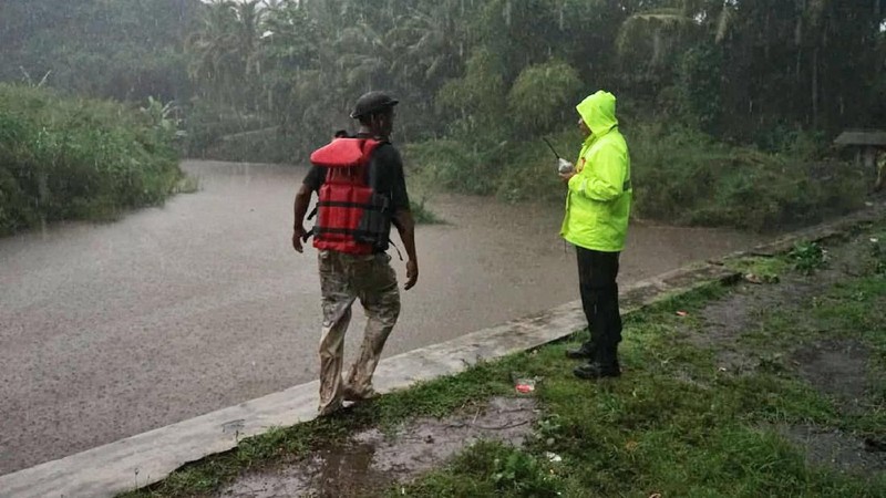 Lima orang meninggal dunia dalam peristiwa tersebut.