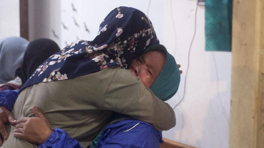 Lima orang meninggal dunia dalam peristiwa tersebut.