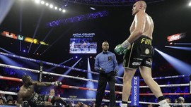 Ayah Tyson Fury: Wilder Bisa Masuk Rumah Sakit Jika Rematch