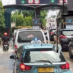 Diguyur Hujan Deras, Jakarta Banjir Lagi!