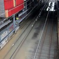Jakarta Banjir, KRL Lumpuh & Stasiun Sudirman Tak Beroperasi