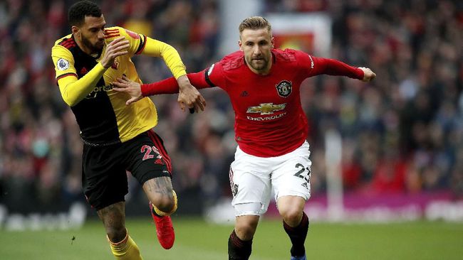 Bek MU Lebih Kewalahan Jaga Victor Moses Dibanding Messi