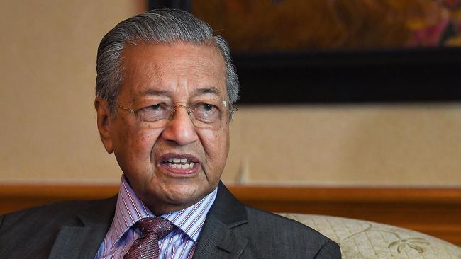 Usai Mundur, Mahathir Maju Lagi Jadi Calon PM Malaysia - CNN Indonesia