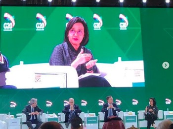 Dunia Digempur Corona, Sri Mulyani Ajak Turis Traveling ke RI