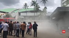 VIDEO: Asap Pekat Selimuti Gedung Nusantara III DPR RI