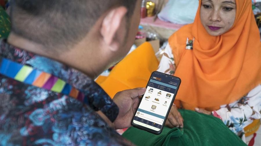 PT Bank Rakyat Indonesia (Persero) Tbk (BBRI) terus melakukan terobosan baru dalam upaya memberikan pelayanan yang lebih baik kepada nasabahnya.