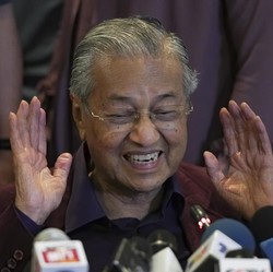 Akankah Malaysia Jatuh Ke Resesi? Ini Kata Mahathir
