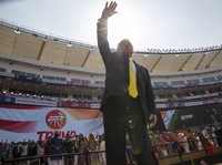 Trump & Pemerintahan yang 'Santai' dalam Menghadapi Corona