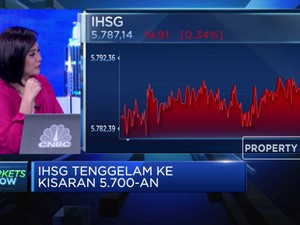 Jakarta Kebanjiran, IHSG Tenggelam di Kisaran 5.700