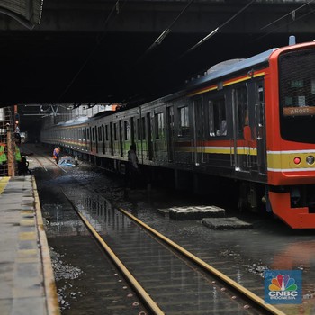 Melihat Stasiun Sudirman yang Harus Rela Tergenang Air