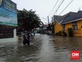 Banjir Lumpuhkan Jalan, Sejumlah Warga Bekasi Urung Kerja