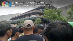 Dianggap Penyebab Banjir, Mal AEON Diserang Massa