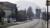 Italia kini menjadi lokasi penyebaran virus corona terbesar di Eropa. (AP Photo/Andrea Casalis)