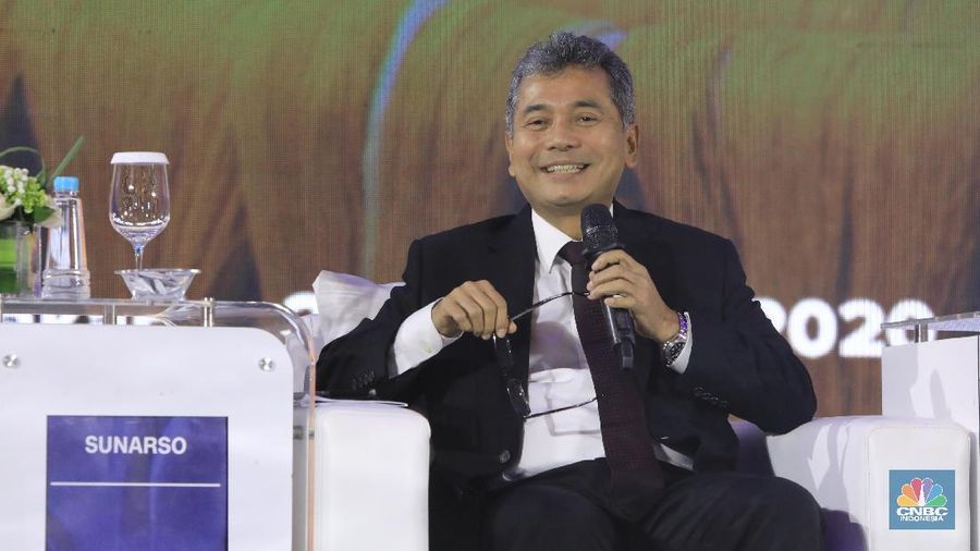 Sang Raksasa memilih strategi untuk lebih kecil, lebih pendek dan lebih cepat.