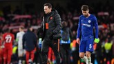 Frank Lampard dan Jorginho akan menjalani laga berat pada leg kedua yang akan berlangsung di Munchen pada 18 Maret. (Photo by Ben STANSALL / AFP)