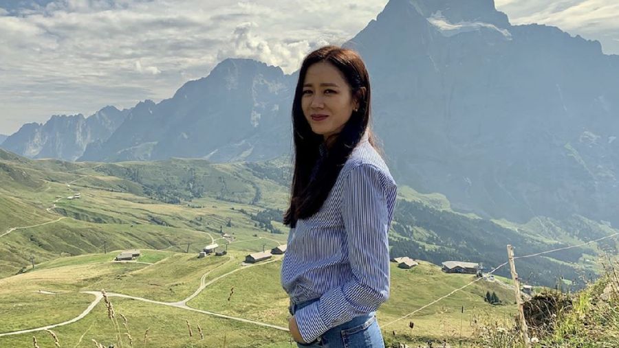 Aktris Crash Landing on You, Son Ye Jin, menyumbangkan Rp 1,1 M untuk membantu warga Daegu perangi corona