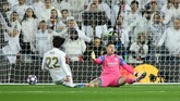 Isco berhasil mencetak gol lebih dulu untuk membawa Real Madrid unggul di menit ke-60. (Photo by OSCAR DEL POZO / AFP)