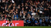 Gabriel Jesus meluapkan kegembiraan usai membobol gawang Real Madrid. (Photo by PIERRE-PHILIPPE MARCOU / AFP)