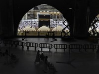 Arab Saudi Longgarkan Lockdown, Ibadah Haji akan Diizinkan?