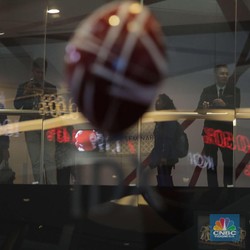 IHSG 'Terpapar' Corona, Asing Sudah Kabur Rp 7 T