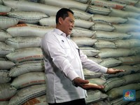 Catat! Buwas Pastikan Stok Beras Aman Sampai Lebaran