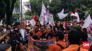 Minta Copot Direksi, Pekerja BUMN Geruduk Kantor Erick Thohir