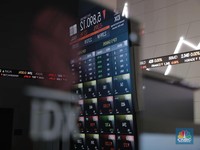 Ini Dia 10 Saham yang Rontok & Kebal Saat IHSG Terkapar