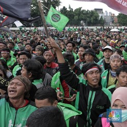 Ribuan Driver Ojol Demo Besok, Grab dan Gojek Komen Begini