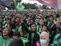 Ribuan Driver Ojol Demo Besok, Grab dan Gojek Komen Begini