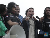 Hashim Bilang Prabowo Bakal Jor-joran Tambah Utang, Sufmi Dasco Bantah