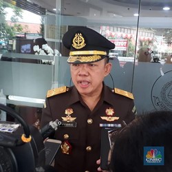 Jadi Tersangka, Fakhri Hilmi OJK Akan Diperiksa Pekan Depan