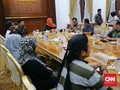 Warga Tumpang Pitu Kecewa, Khofifah Bungkam Usai Dialog