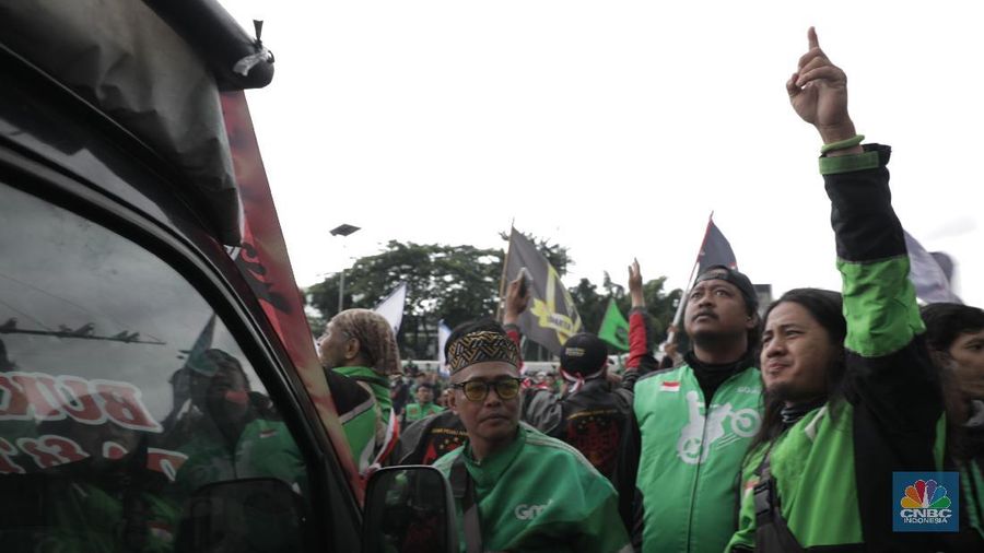 Demo Gojek di Depan DPR (²©²ÊÍøÕ¾/Tri Susilo)