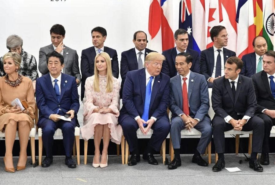 Momen Jokowi dan Trump berbincang di KTT G20 Osaka Jepang, Juni 2019 (Instagram/Jokowi)