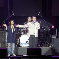 Rizky Febian Ajak Duet Penggemar di BNI Java Jazz Festival