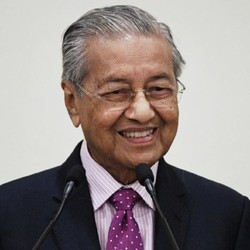 Eks PM Malaysia MahathirMohamadMasuk RS, ada Apa?