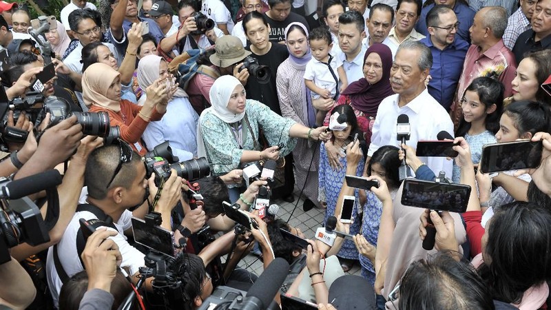 Raja Malaysia Tunjuk Muhyiddin Yassin Jadi PM Malaysia, siapakah Muhyiddin Yassin berikut rangkuman berita fotonya.