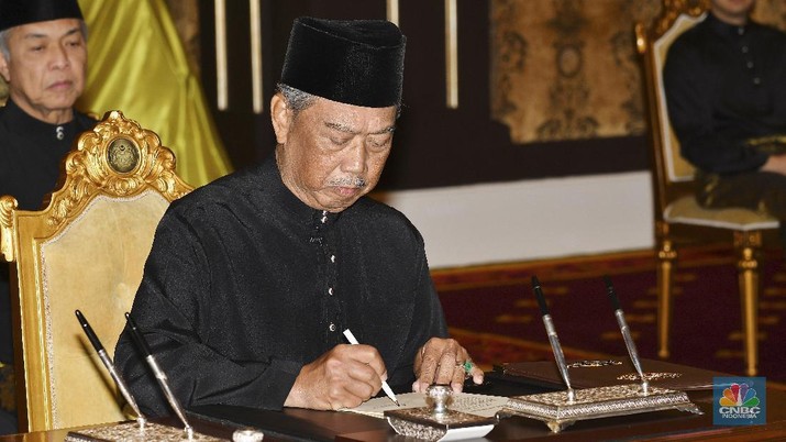 Muhyiddin sempat menjabat sebagai Wakil PM Malaysia pada 2009 hingga 2015.