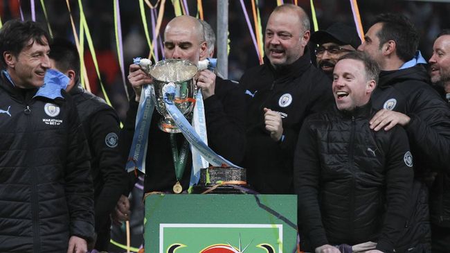 Beda dengan Liverpool, Man City Tolak Potong Gaji Karyawan