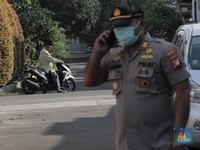 Melihat Pengamanan Kediaman Pasien Corona