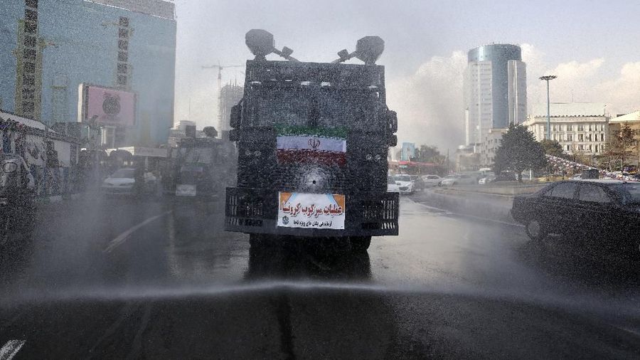 Iran meningkatkan jumlah kematian menjadi 54 dari coronavirus baru, berikut rangkuman berita fotonya.