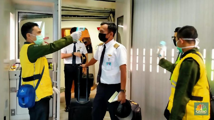 Bandara yang dikelola AP II terus melakukan pengawasan lebih ketat soal antisipasi corona.
