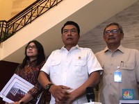 Simak! Moeldoko Buka Suara Soal Isu Pembubaran OJK