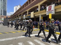 Teror di Filipina, Pria Bersenjata Api Sandera Mall Manila