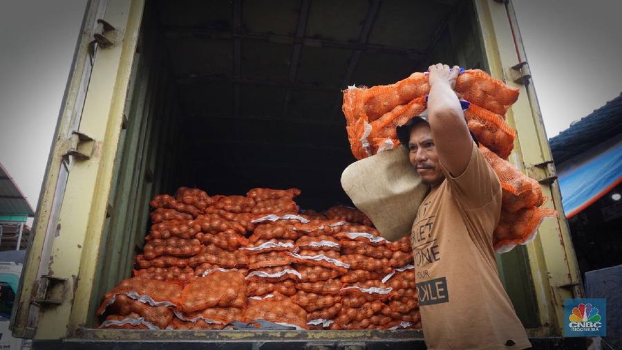 Kebutuhan bawang impor bombay 300 ribu ton, izin impor baru keluar 2.000 ton.