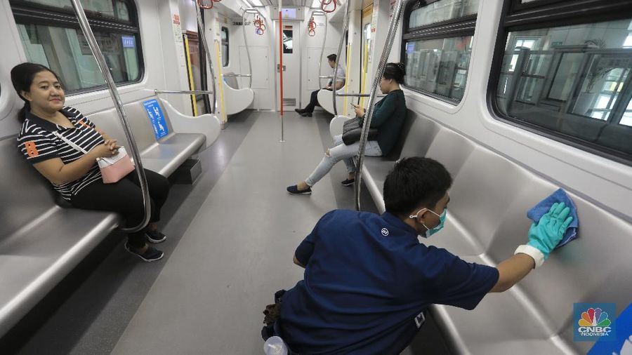 Pencegahan dilakukan di setiap sudut sarana dan prasarana LRT Jakarta.