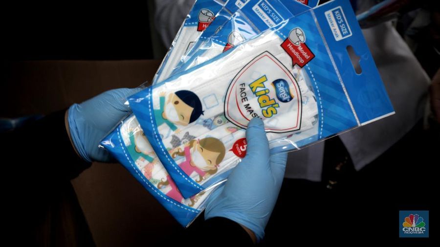 Masker makin langka dan mahal. Warga berburu masker murah di Depok. Berikut rangkuman berita fotonya.