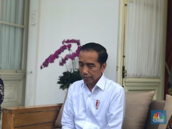 RI Perang Lawan Corona, Jokowi Minta BI Fokus Jaga Rupiah